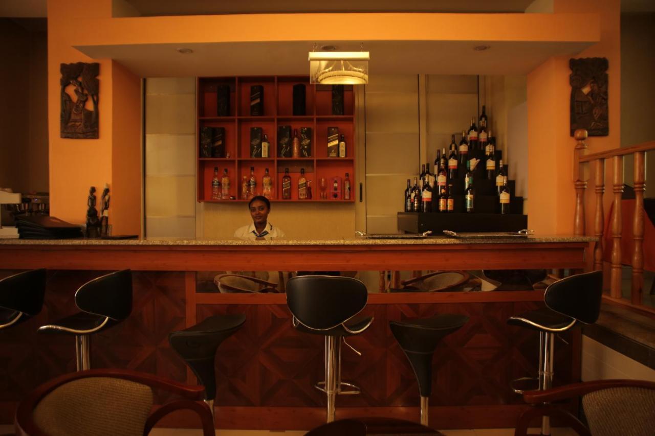 C Fun Addis Hotel ภายนอก รูปภาพ