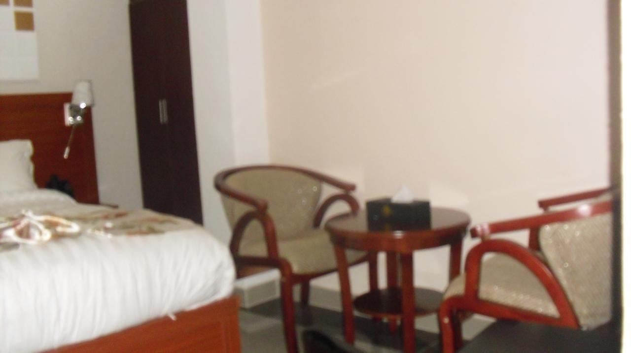 C Fun Addis Hotel ภายนอก รูปภาพ