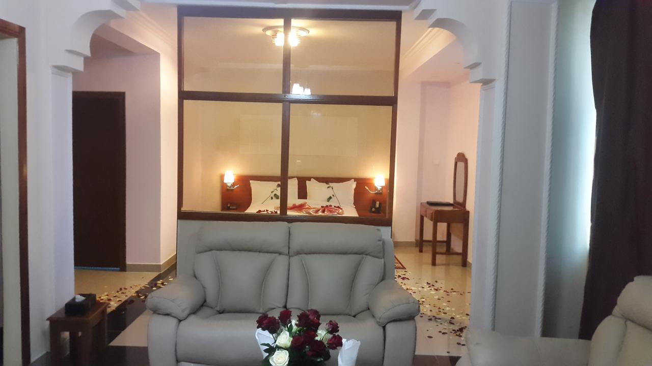 C Fun Addis Hotel ภายนอก รูปภาพ