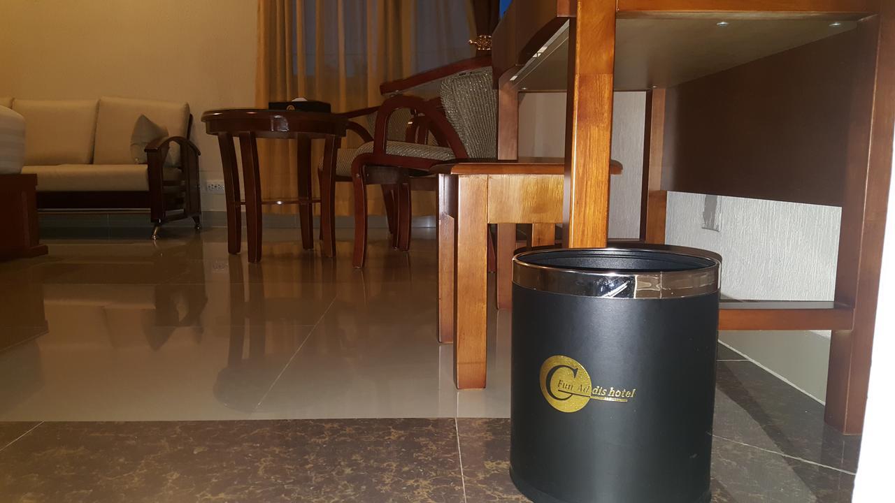 C Fun Addis Hotel ภายนอก รูปภาพ
